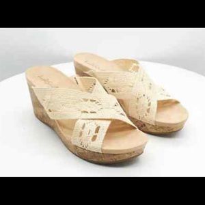 Womens Donna Perforated Wedge Sandals